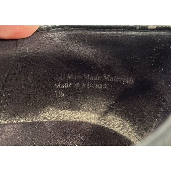Kelly & Katie Womens Matte Black Faux Leather Slip On Booties Size 7.5 - Picture 8 of 10